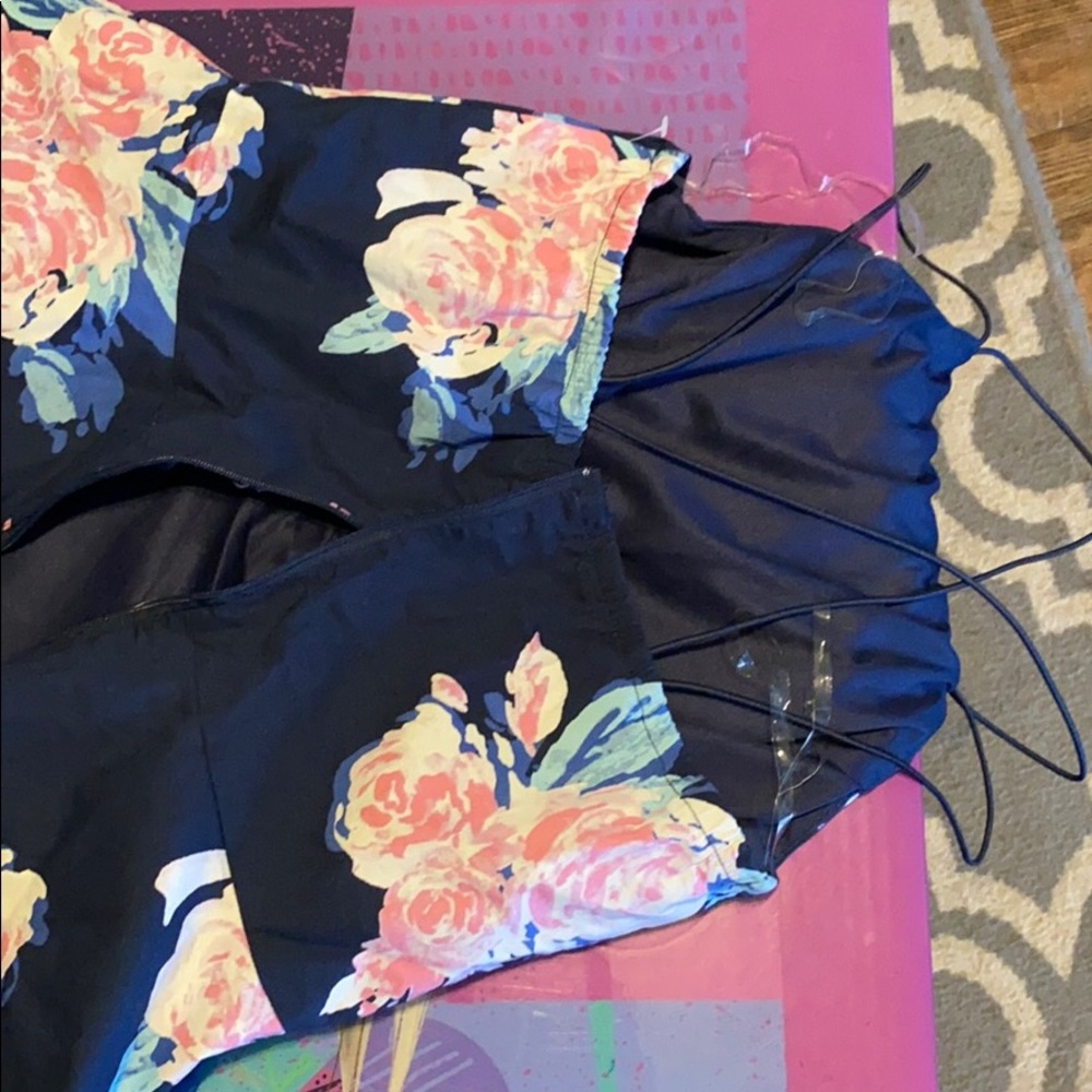 Dress!! - Picture 3 of 4